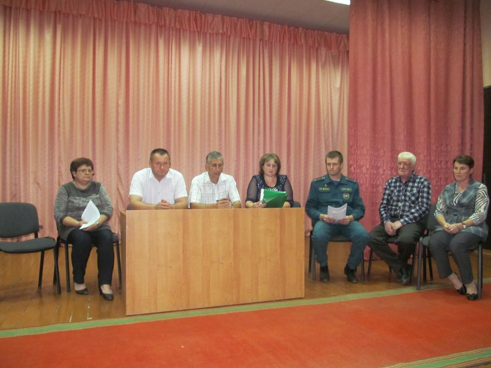 Смотровая комиссия Тростинского сельисполкома поделилась опытом работы