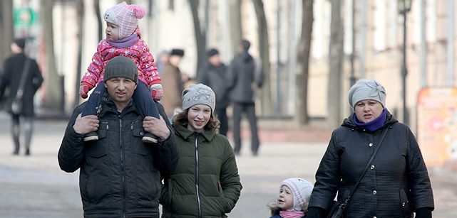 В Беларуси 37,6% введенного в январе-ноябре жилья построено для нуждающихся