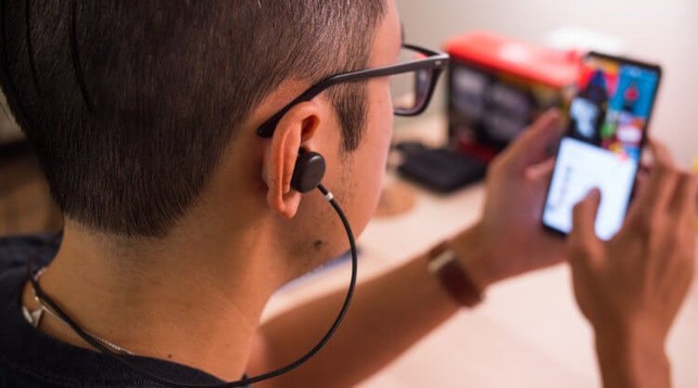 Google представила два Android-приложения для слабослышащих