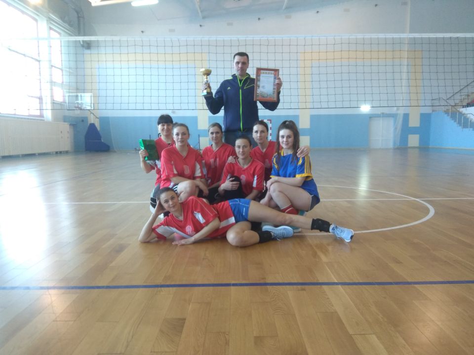 Волейбольная команда “Хотимчанка” с успехом выиграла межрайонный турнир