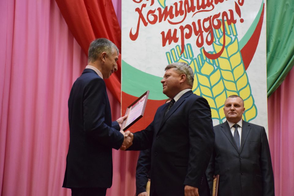 «Главное богатство льнозавода — это люди», — Николай Курзенков