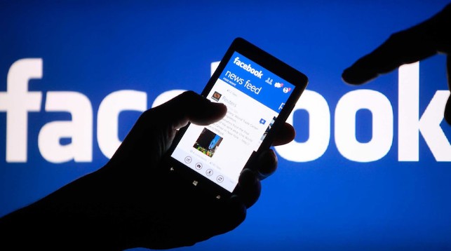 Facebook случайно завладел контактами 1,5 млн пользователей