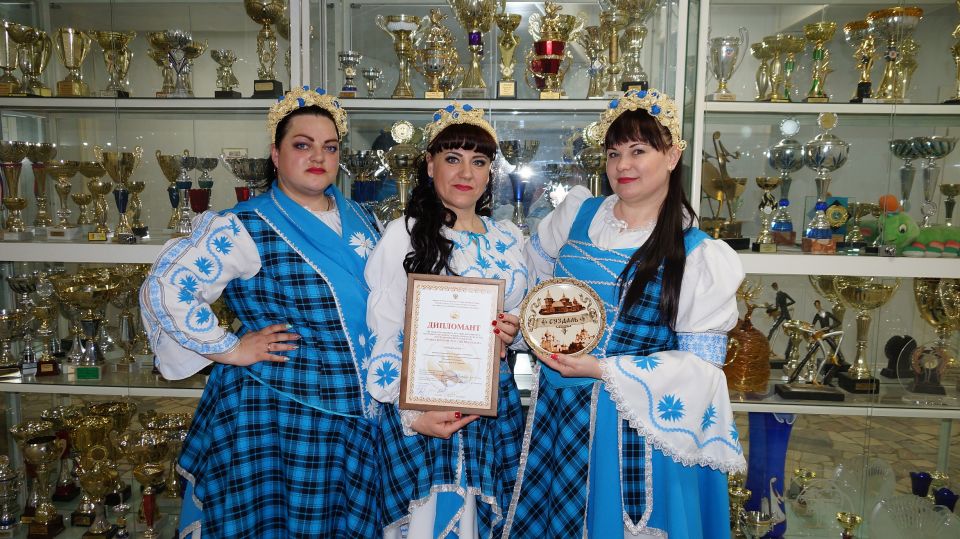 Народный фольклорный ансамбль «Горлица» стал дипломантом XIII Международного фестиваля-конкурса «Танцуй и пой, Россия молодая!».