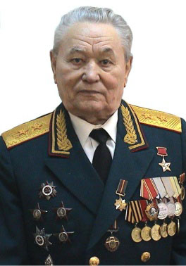 Герой Советского Союза Михаил Пилипенко навечно в камне сохранен