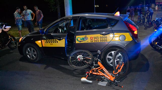 В Бресте в ДТП с такси пострадала 17-летняя велосипедистка