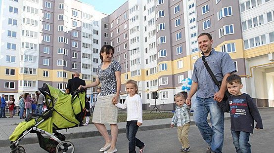 В Беларуси в I полугодии построено 19,3 тыс. квартир, более трети введенного жилья – для нуждающихся