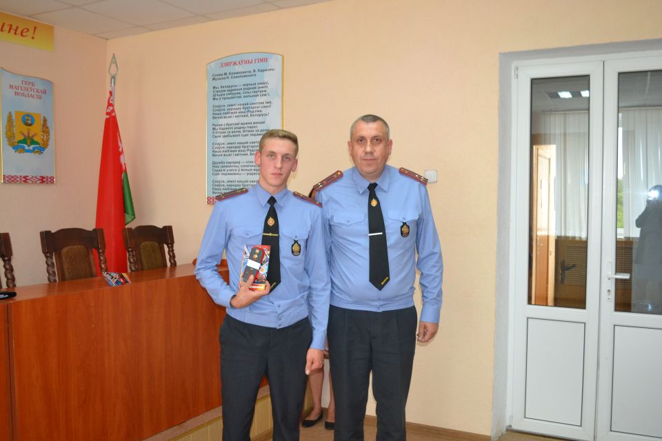 Звание старший лейтенант милиции присвоили сразу трем сотрудникам Хотимского РОВД