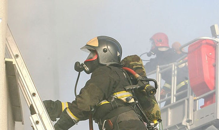 Жильцов общежития в Кричеве пришлось эвакуировать из-за пожара