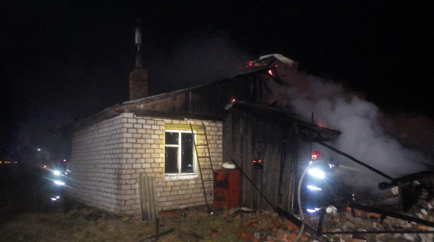 Пожилые супруги погибли на пожаре в Могилевском районе