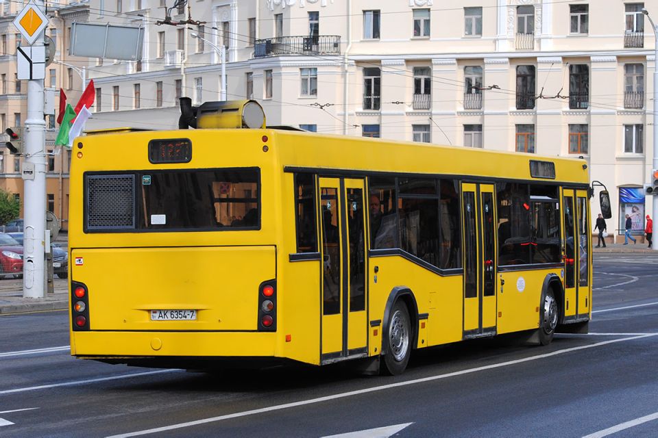 Загадка: что общего у автобуса МАЗ-103 и суперкара “Ламборджини”?