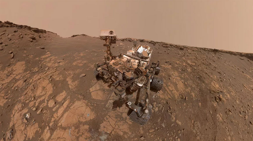 Ученые NASA управляют марсоходом Curiosity из дома
