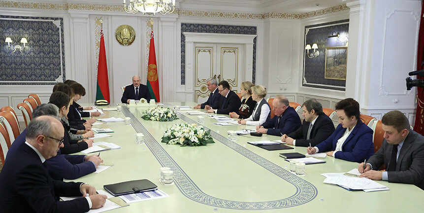 От инвестпрограммы до вопросов агроэкотуризма – Лукашенко собрал совещание с руководством Совмина.
