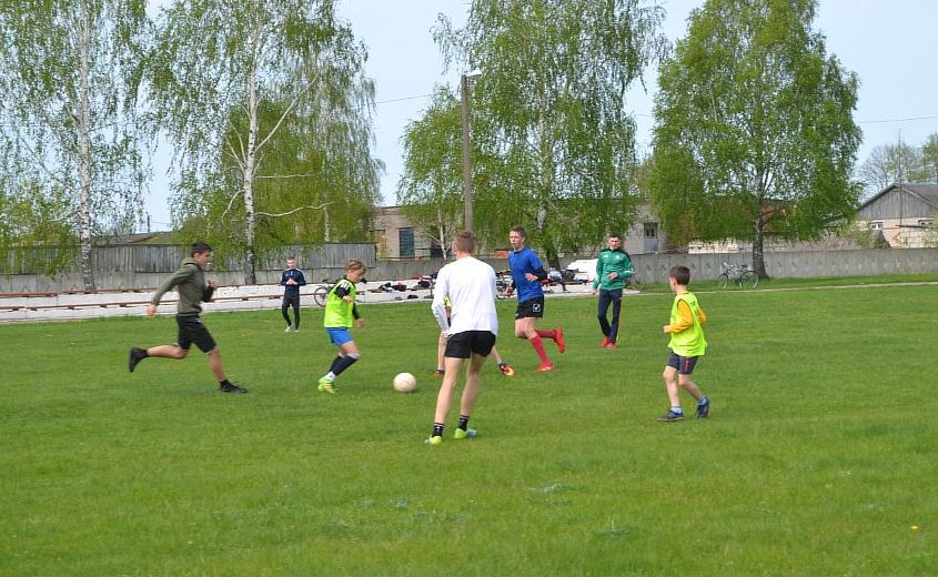 Футболисты Хотимского района открыли сезон