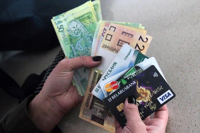 Женщину из Костюковичей мошенники обманули более чем на 200 рублей