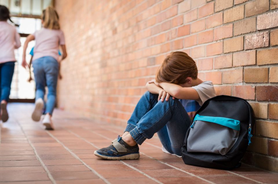 Школьный буллинг: почему одни дети травят других  и как защитить своего ребёнка от насилия?