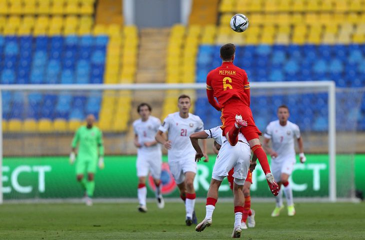 Сборная Беларуси по футболу проиграла Уэльсу в отборочном матче ЧМ-2022