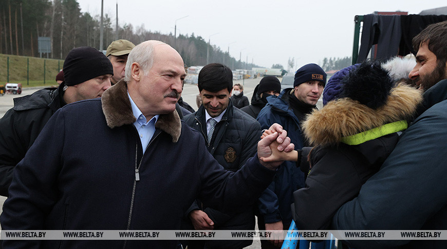 Лукашенко: в Беларуси готовы сделать все для беженцев, попавших в беду