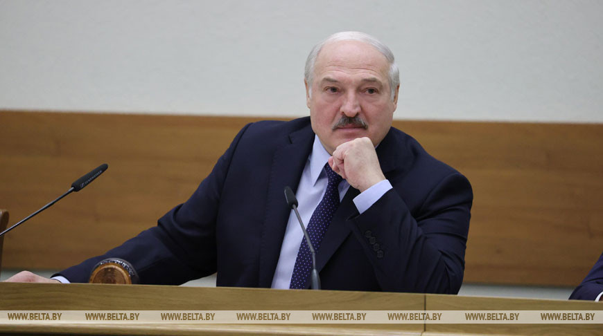 Встречу с активом Могилевской области Лукашенко начал не по сценарию