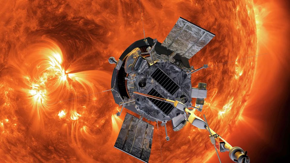 Американский зонд Parker впервые “коснулся” Солнца