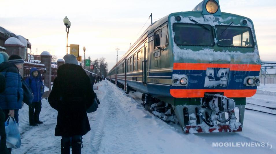 Дополнительные поезда в дни новогодних праздников будут курсировать в сообщении с Россией