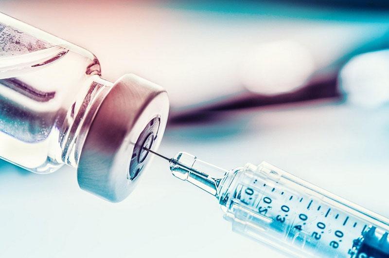 В Беларуси более 130 подростков получили первую дозу вакцины против COVID-19