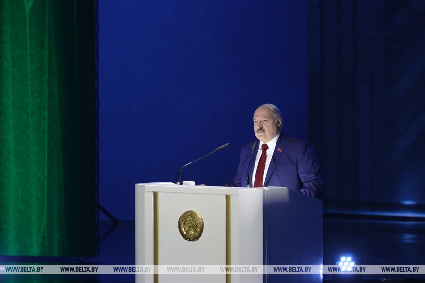 Первый вопрос от Лукашенко к народу: готовы ли платить за собственные оборону и государство?