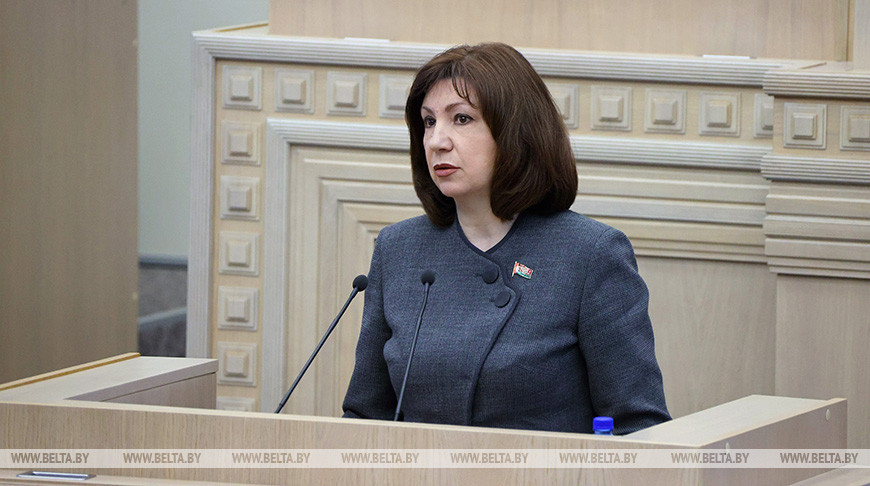 Кочанова: молодые парламентарии должны активнее работать со своими сверстниками в регионах