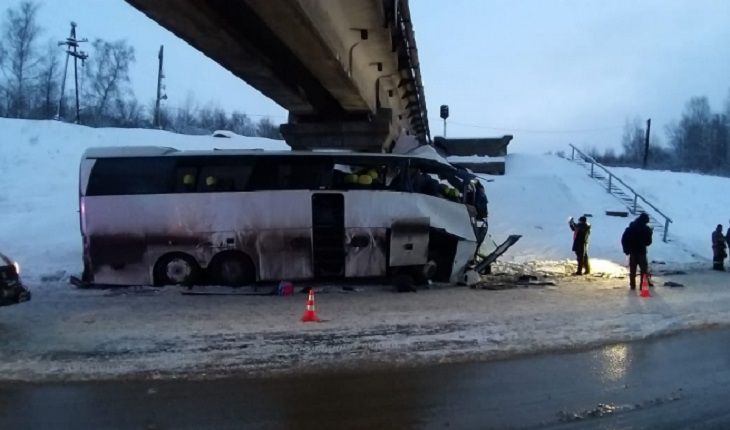 Под Рязанью автобус попал в ДТП: пятеро погибли, десятки ранены