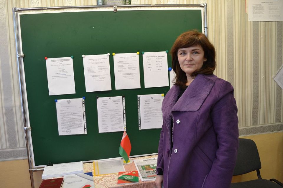Людмила КАЗАКОВА, наблюдатель на участке №2 для голосования по проведению референдума: обстановка спокойная, без конфликтов и провокаций