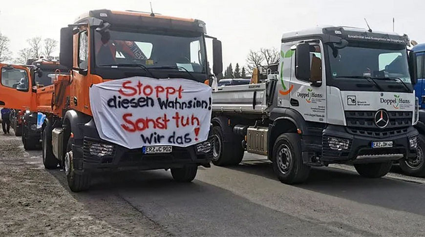 Предприниматели в Германии устроили автопробег, протестуя против роста цен на топливо