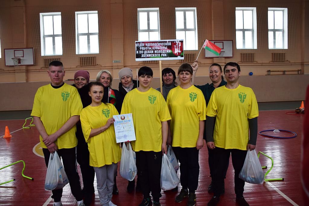 В Хотимске прошла спортивная эстафета молодежных команд района