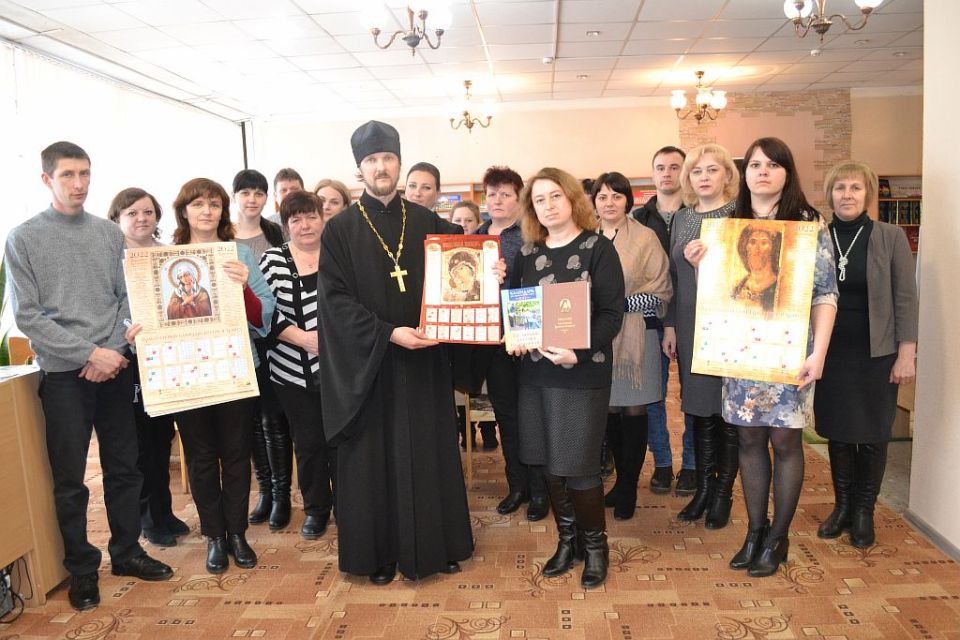 В Хотимске продолжается акция “Православный календарь”