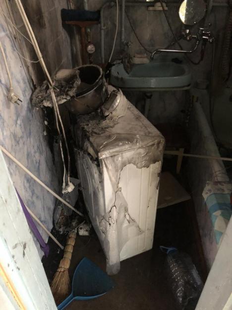 В квартире 95-летней жительницы Климович горела стиральная машина