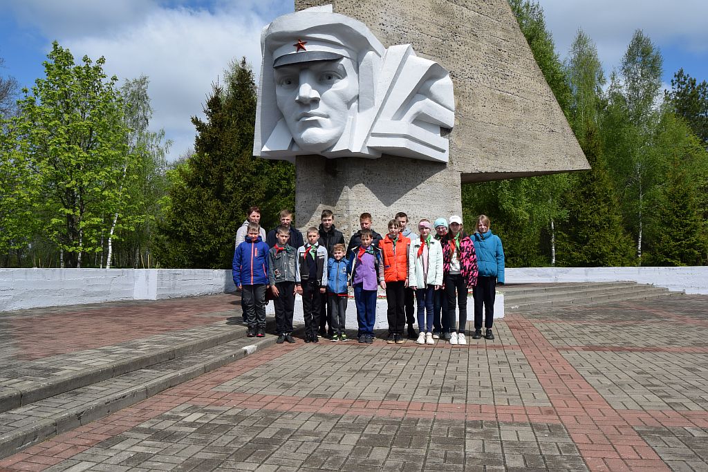 Учащиеся Тростинского УПК посетили туристический маршрут № 3 «Оборона города Могилёва» Могилёв-Буйничи-Гаи». Что увидели ребята?