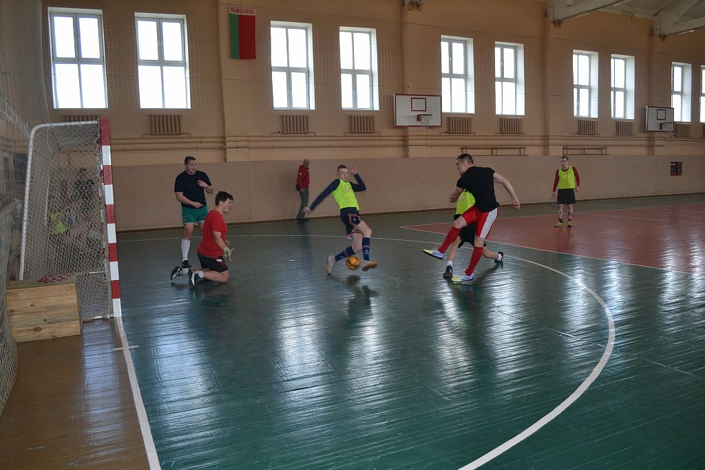 В Хотимске состоялся турнир по мини-футболу среди юношей и мужчин на приз генерал-майора Ивана Юркина