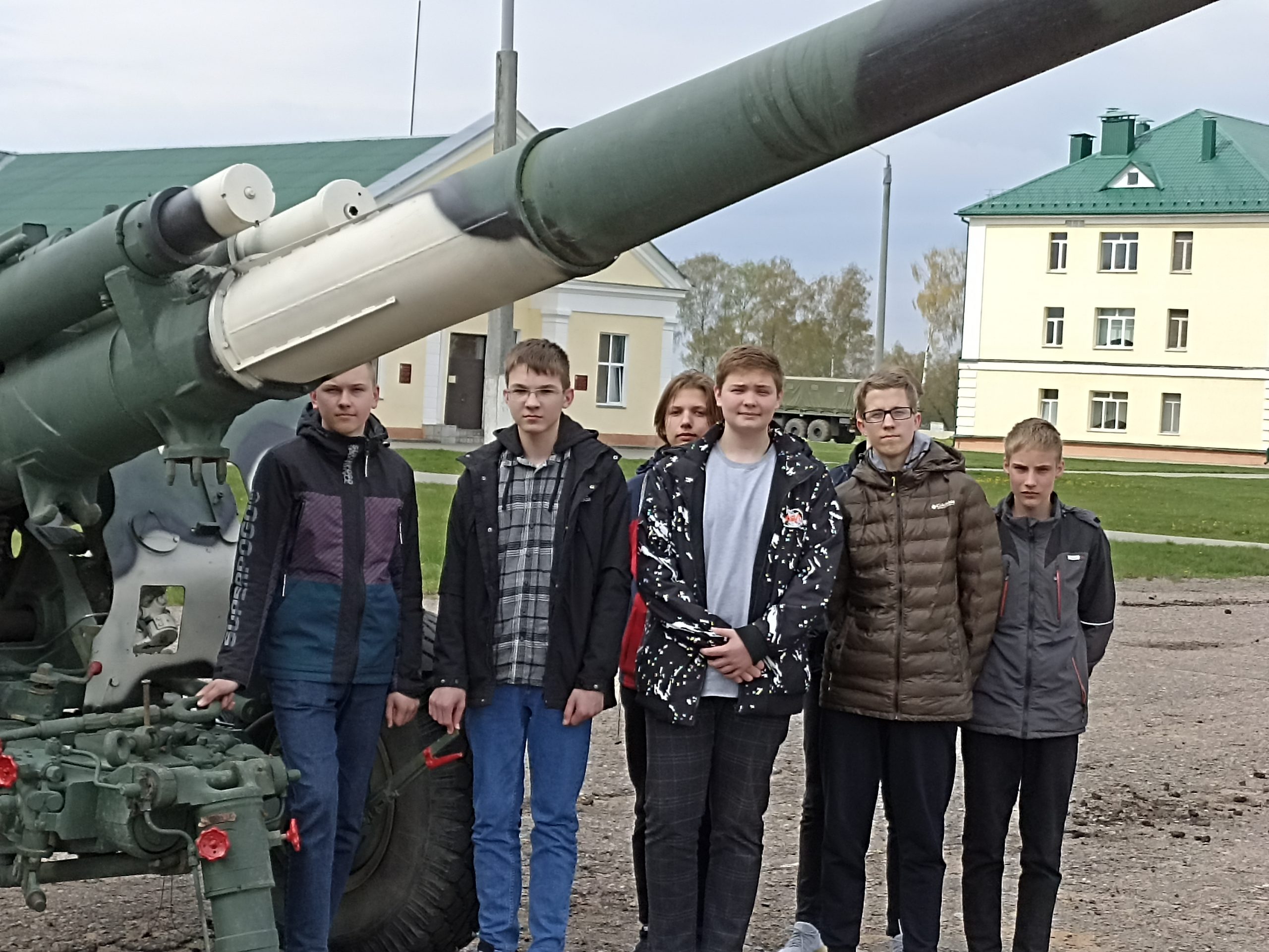Что увидели хотимские школьники в военной части в Осиповичах?