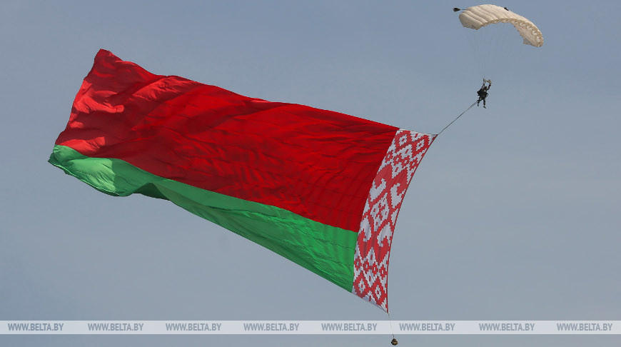 Лукашенко о ВВС: это национальная гордость Беларуси, они всегда будут верны народу