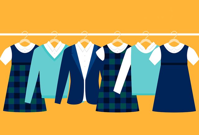 Где уже можно приобрести школьную одежду в Хотимске? Узнала корреспондент “ШК”