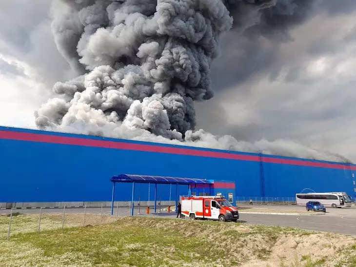 Пожар на складе Ozon в Подмосковье потушили утром 4 августа