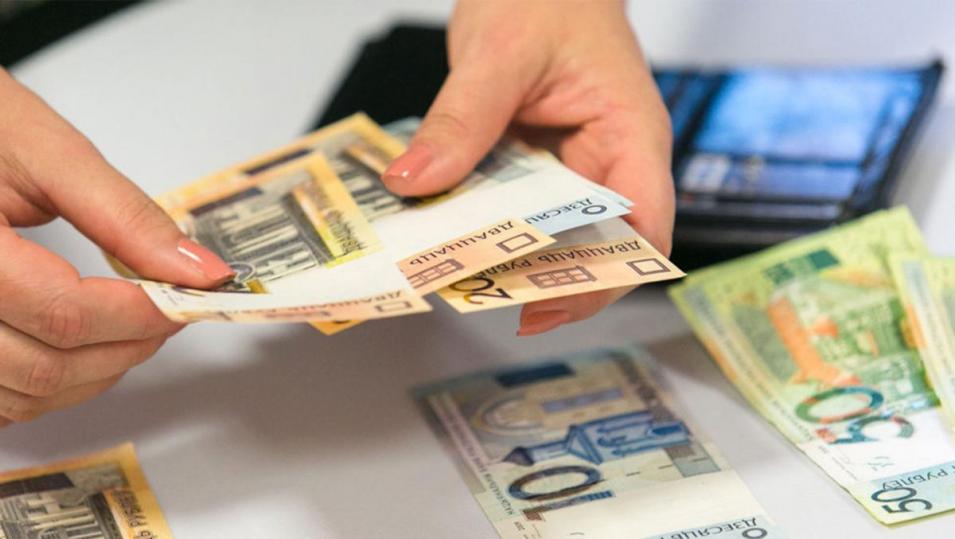 Национальный банк с 20 августа разрешил расчеты наличными между юрлицами и ИП при оплате некоторых услуг