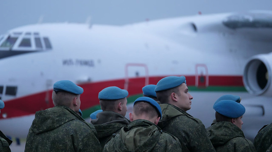 Белорусские военные направились на учения в Казахстан