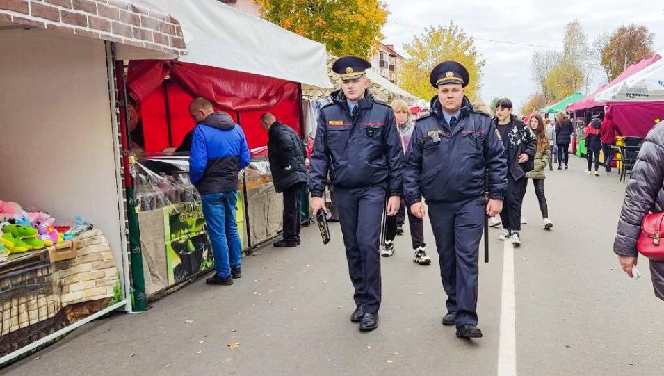 В Славгороде правоохранители обеспечивают порядок во время проведения фестиваля-ярмарки «Дожинки-2022»