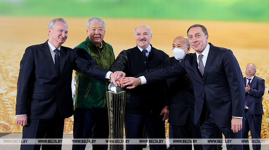 “Подарок, который мы сделали своими руками”. Лукашенко официально запустил производство БНБК
