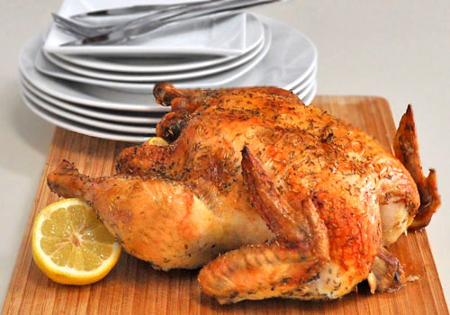 Как вкусно запечь курицу: опытные повара раскрыли 3 хитрости