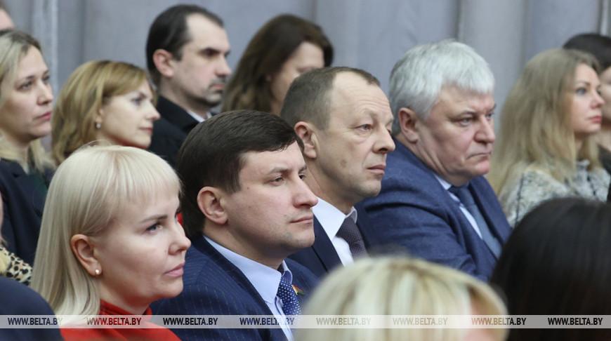 Около 5 тыс. жителей Могилевской области выступили учредителями по созданию партии “Белая Русь”