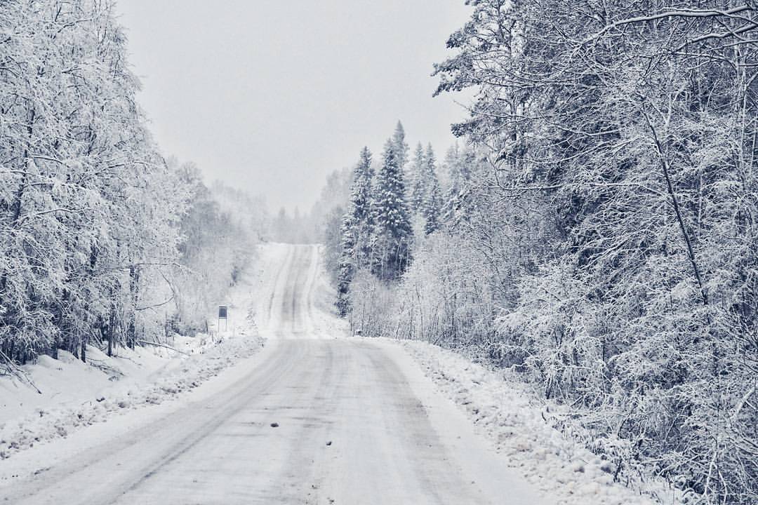 Снегопады продолжатся. Будьте осторожны на дороге!