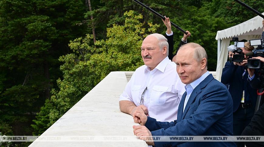 Лукашенко: белорусско-российские отношения являются стержнем ЕАЭС и СНГ