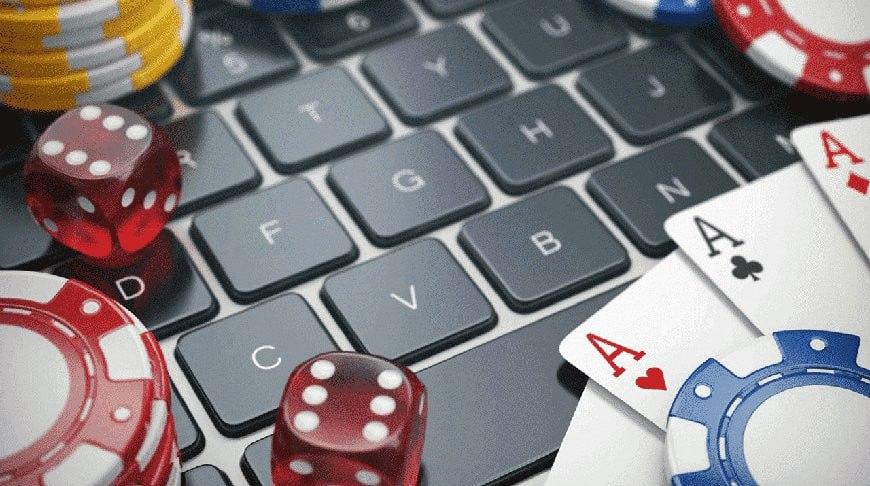 Продавец магазина в Могилеве похитила крупную сумму и потратила ее в онлайн-казино