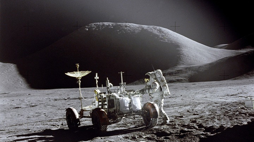 Приборы на индийском модуле обнаружили возможную сейсмоактивность на поверхности Луны