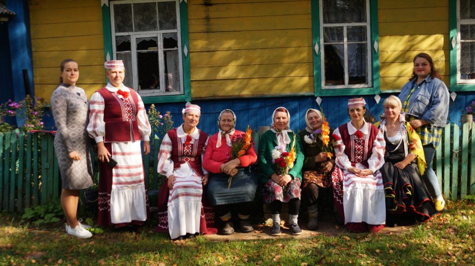 Накануне Дня пожилых людей «праздник приехал» в деревни Березковского сельского Совета